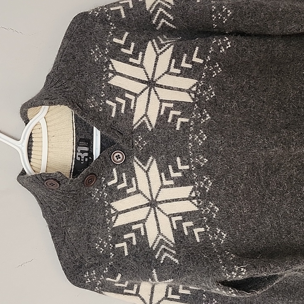 Simons sweater - Picture 3 of 5